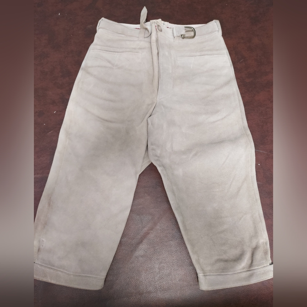 Men's Gray Suede Laderhousen